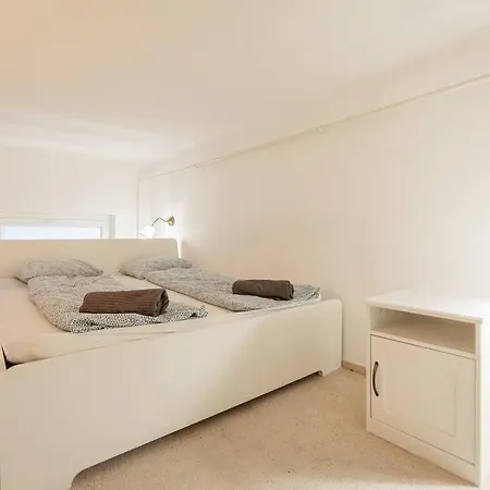 Cool In The Center With Patio, Szovetseg Street Appartement *